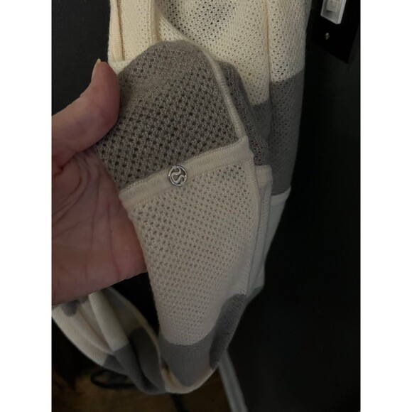 Lululemon Cream Taupe Striped Infinity Circle Scarf Wrap - Picture 6 of 7